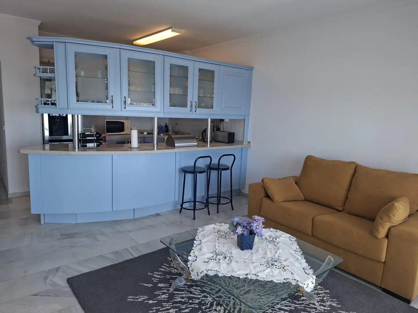 Wohnzimmer von Erdgeschoss zum Verkauf in Fuengirola mit Terrasse, Möbliert und Gemeinschaftspool