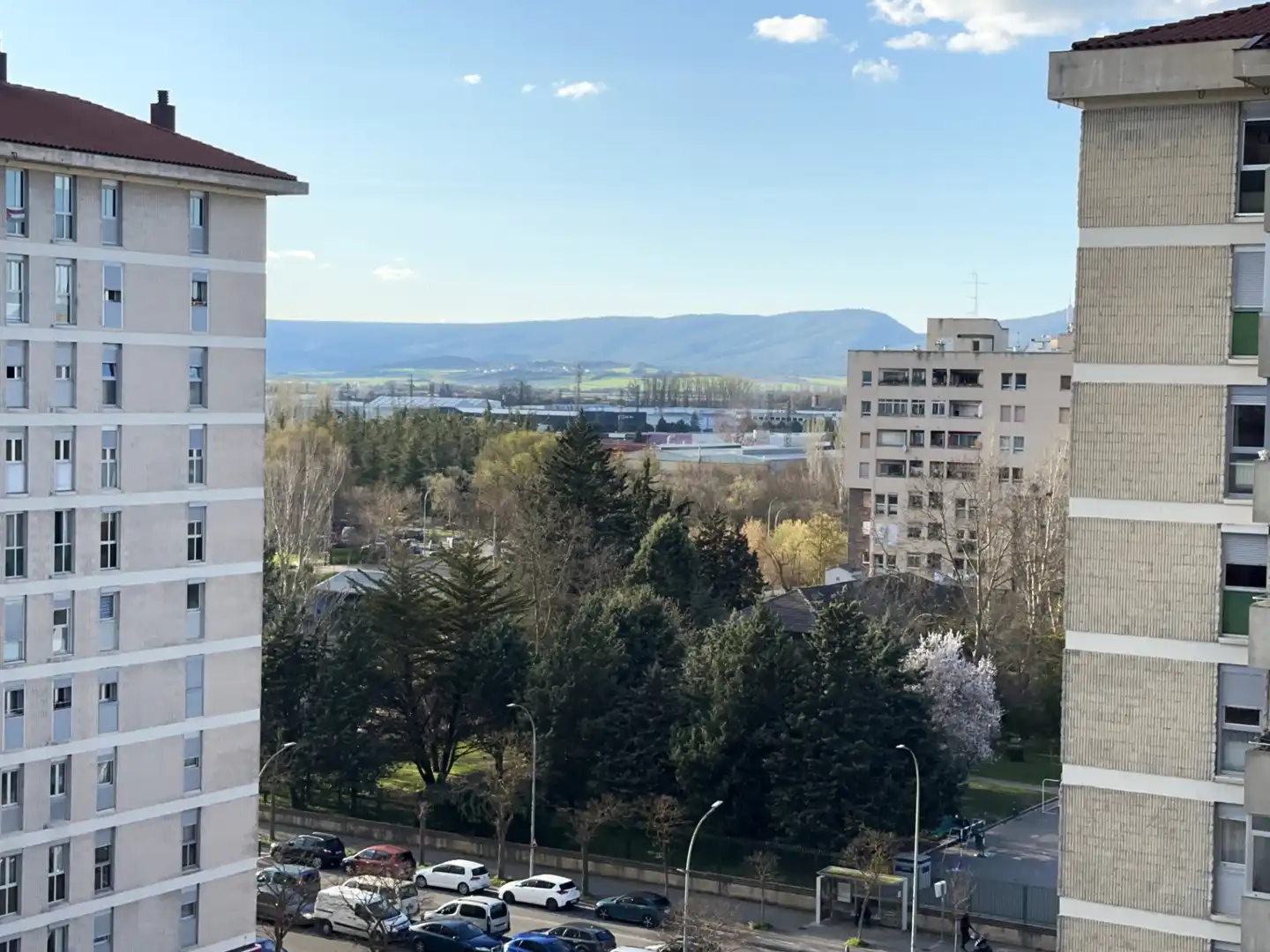 Vista exterior de Piso en venta en Vitoria - Gasteiz con Calefacción, Terraza y Amueblado