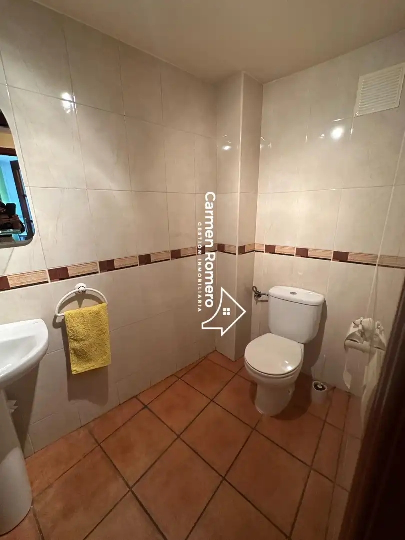 Baño de Casa adosada en venta en Torresmenudas con Calefacción, Jardín privado y Terraza