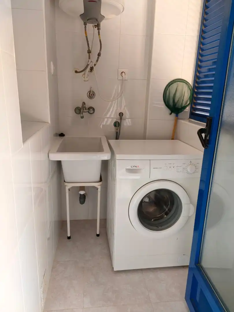 Badezimmer von Wohnung zur Miete in Cartagena mit Möbliert, Ofen und Waschmaschine