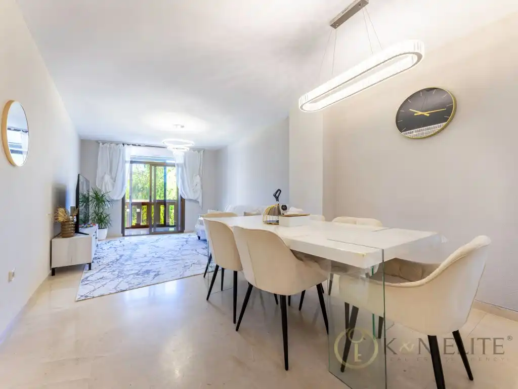 Flat with pool for sale in Avenida Aiguera, imagen 3