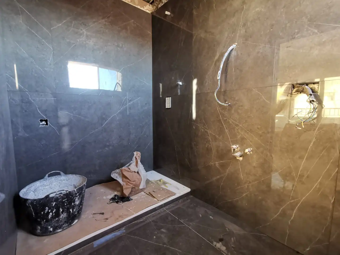 Badezimmer von Dachboden zum Verkauf in Adra mit Terrasse