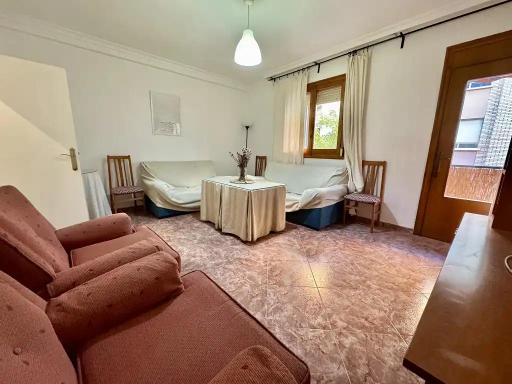 Wohnung zur Miete in Calle Infanta Doña Maria, Ciudad Jardín - Zoco