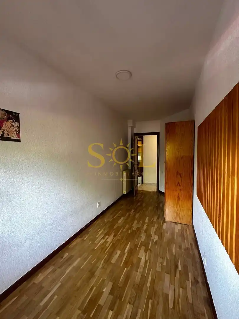 Schlafzimmer von Wohnung zum Verkauf in León Capital  mit Parkett, Terrasse und Möbliert