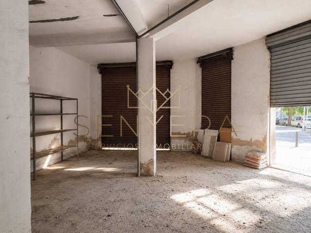 Local comercial en Venta en Camí Reial