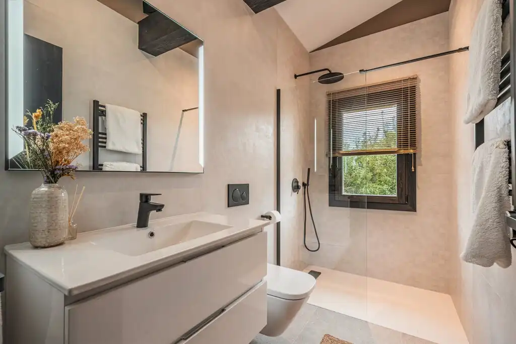 Badezimmer von Country house zum Verkauf in Marratxí mit Klimaanlage, Heizung und Privatgarten