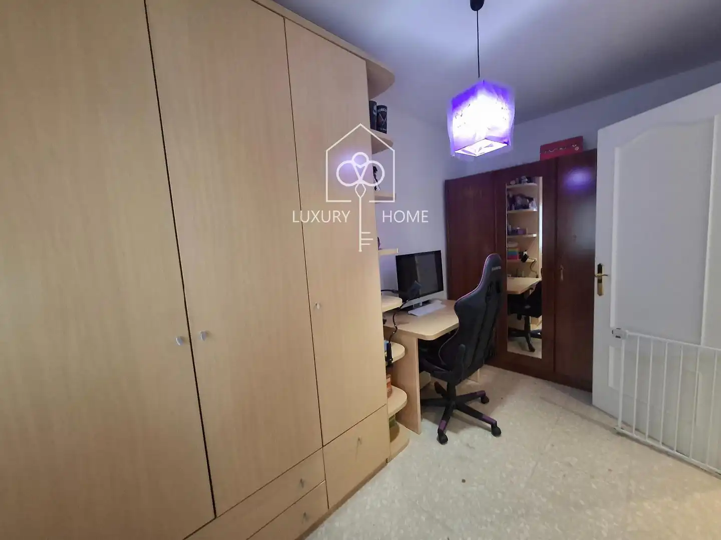 Vista exterior de Piso en venta en Viladecans con Aire acondicionado, Calefacción y Terraza