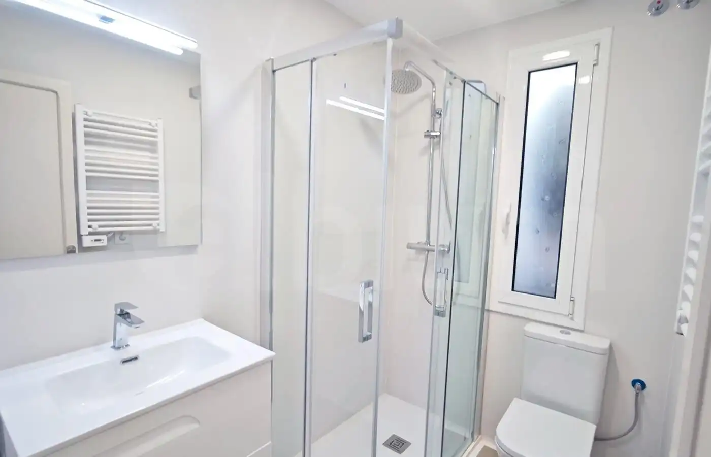 Bathroom of Flat for rent in Gualba  with Heating, Terrace and Furnished
