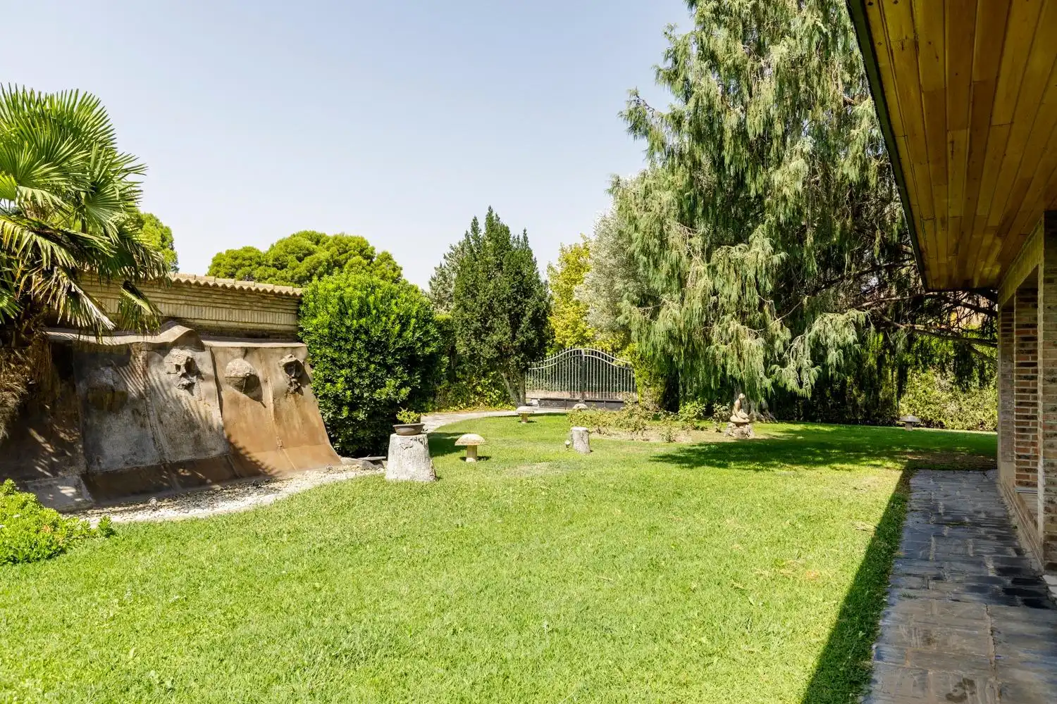 Garden of Houses for sale in Zaragoza  with Air Conditioner, Heating and Private garden
