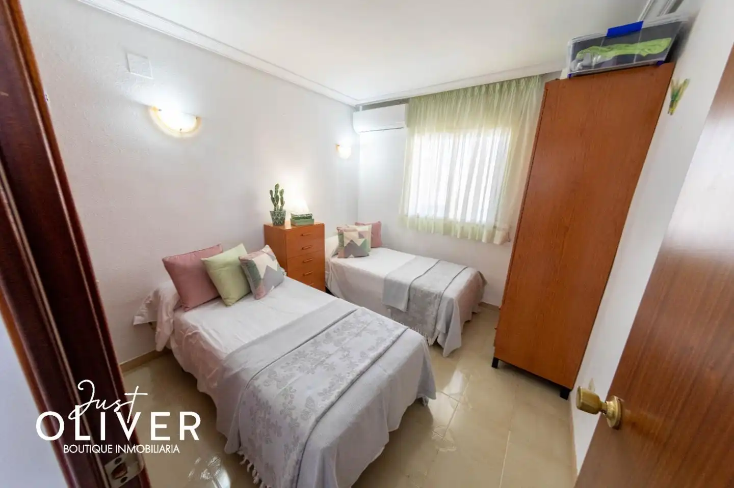 Dormitori de Apartament en venda en Vila-seca amb Terrassa, Moblat i Piscina comunitària
