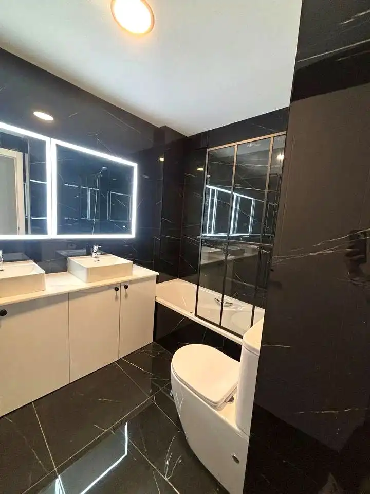 Badezimmer von Wohnung zur Miete in Madrid mit Heizung, Terrasse und Haustiere erlaubt