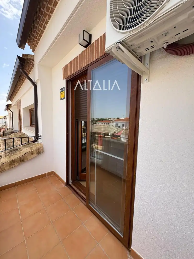 Balcony of Houses for sale in Osa de la Vega  with Air Conditioner, Heating and Terrace