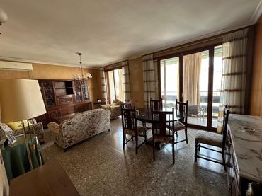 Pis amb ascensor en venda a Centro