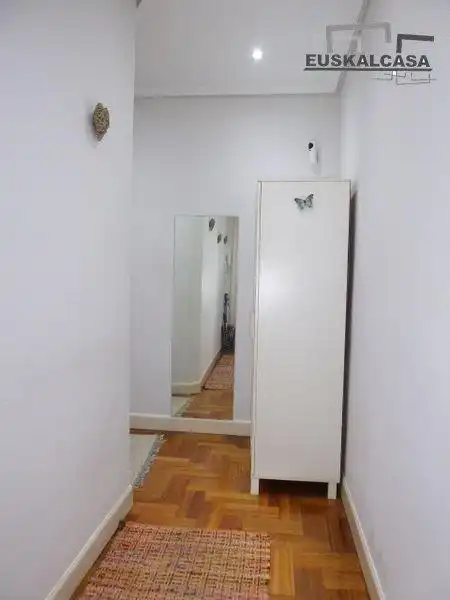 Habitación de Apartamento en venta en Errekalde