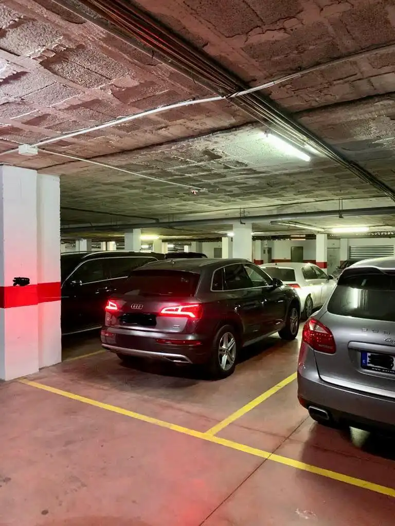 Parking de Piso de alquiler en Puerto Deportivo