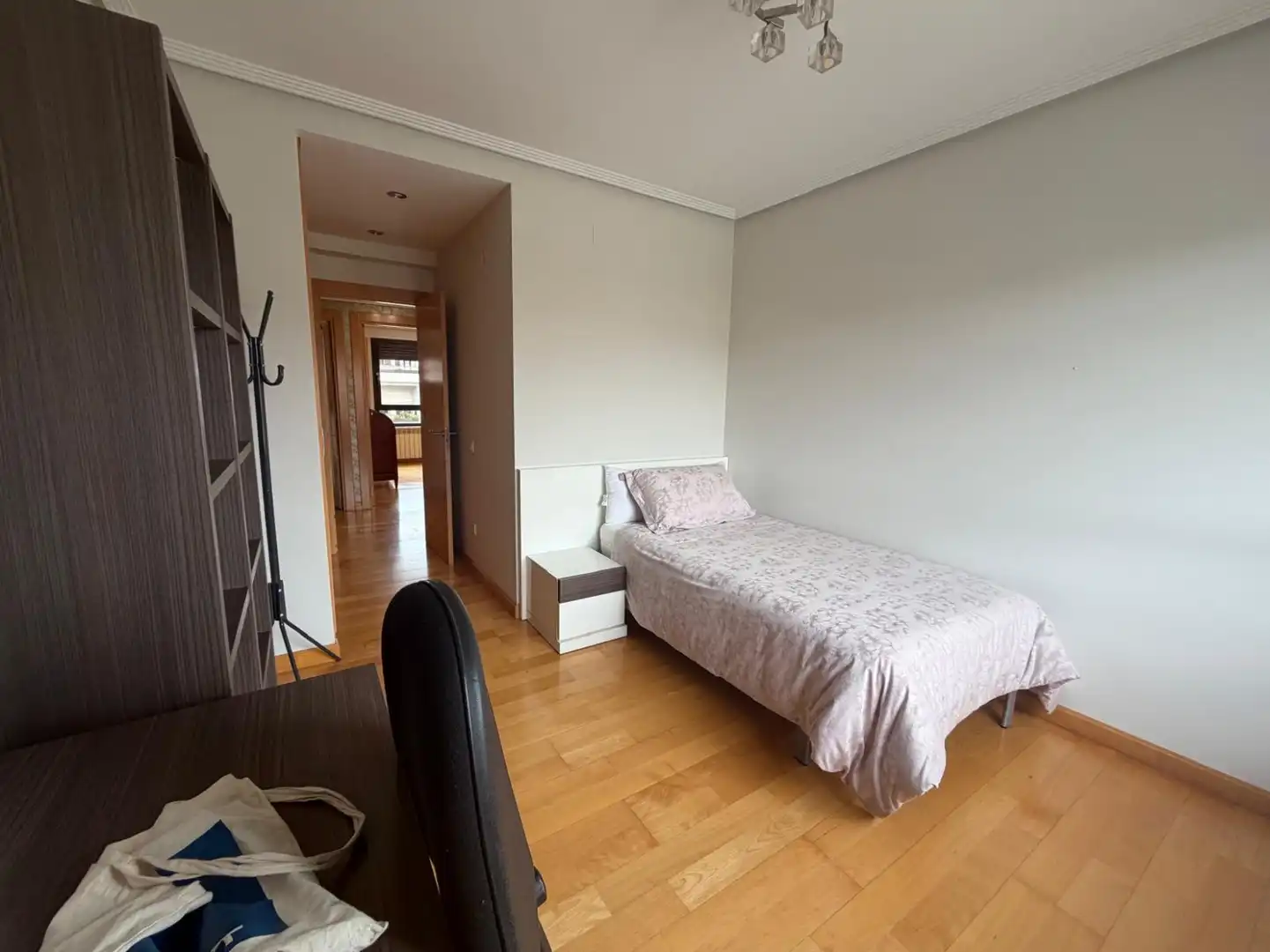 Habitación de Piso en venta en  Logroño con Calefacción, Parquet y Terraza