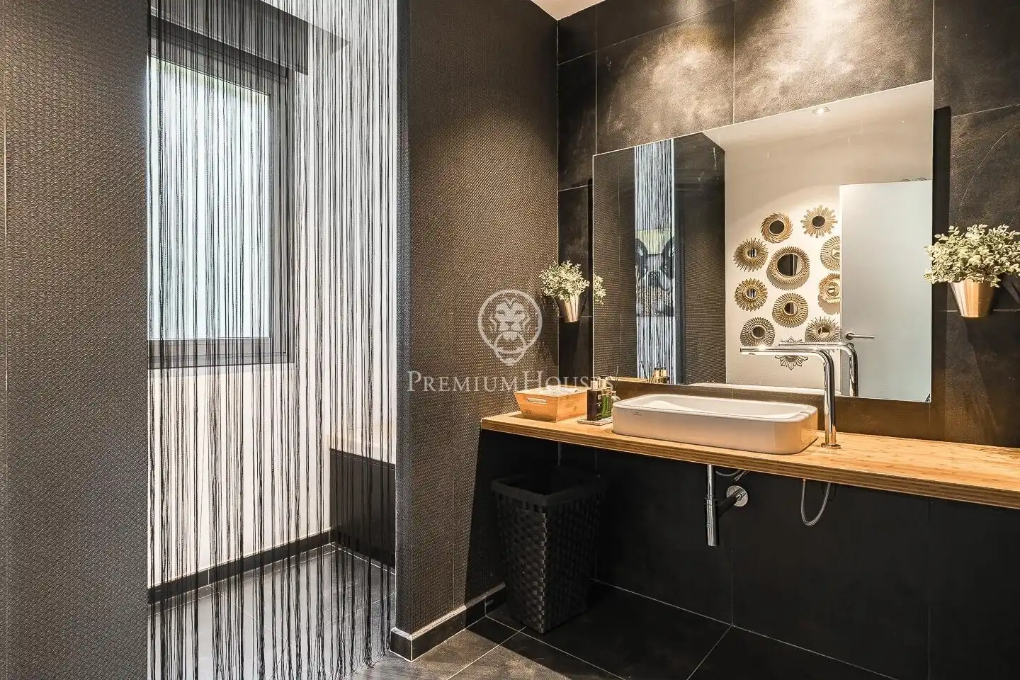Bathroom of Houses for sale in Sant Cugat del Vallès  with Air Conditioner, Heating and Private garden