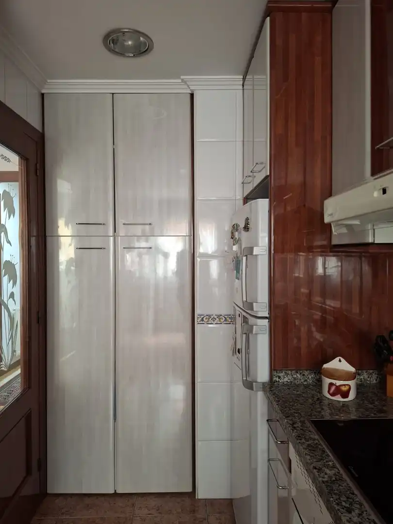 Kitchen of Flat for rent in Gijón   with Heating, Parquet flooring and Furnished