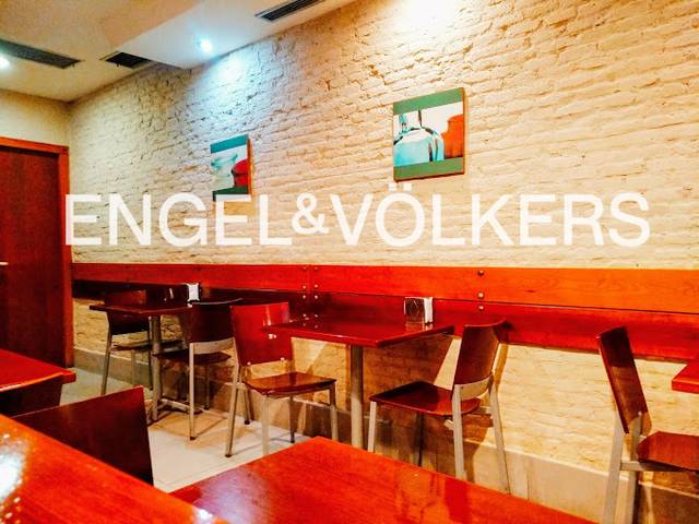 Local comercial en Alquiler en Barri Gòtic