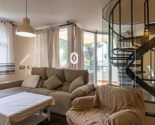 Sala d'estar de Casa adosada en venda en Calvià amb Aire condicionat, Calefacció i Jardí privat