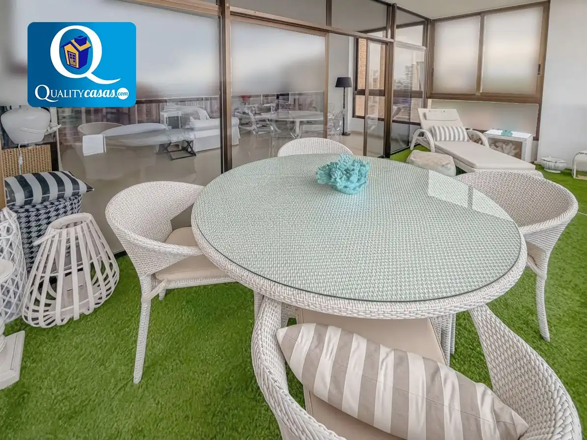 Flat with pool for sale in Playa de Poniente