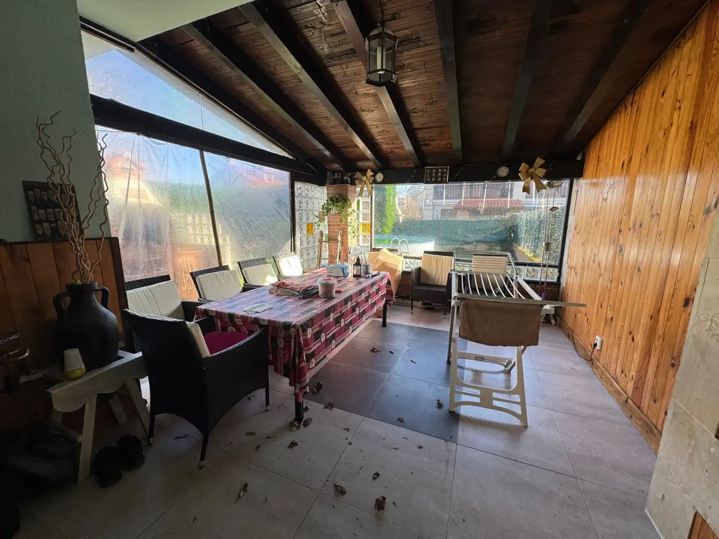 Terrasse von Einfamilien-Reihenhaus zum Verkauf in Polanco mit Heizung, Privatgarten und Terrasse