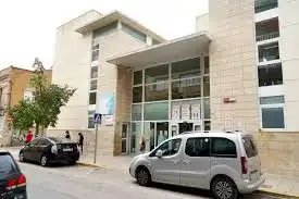 Vista exterior de Local en venta en Benetússer