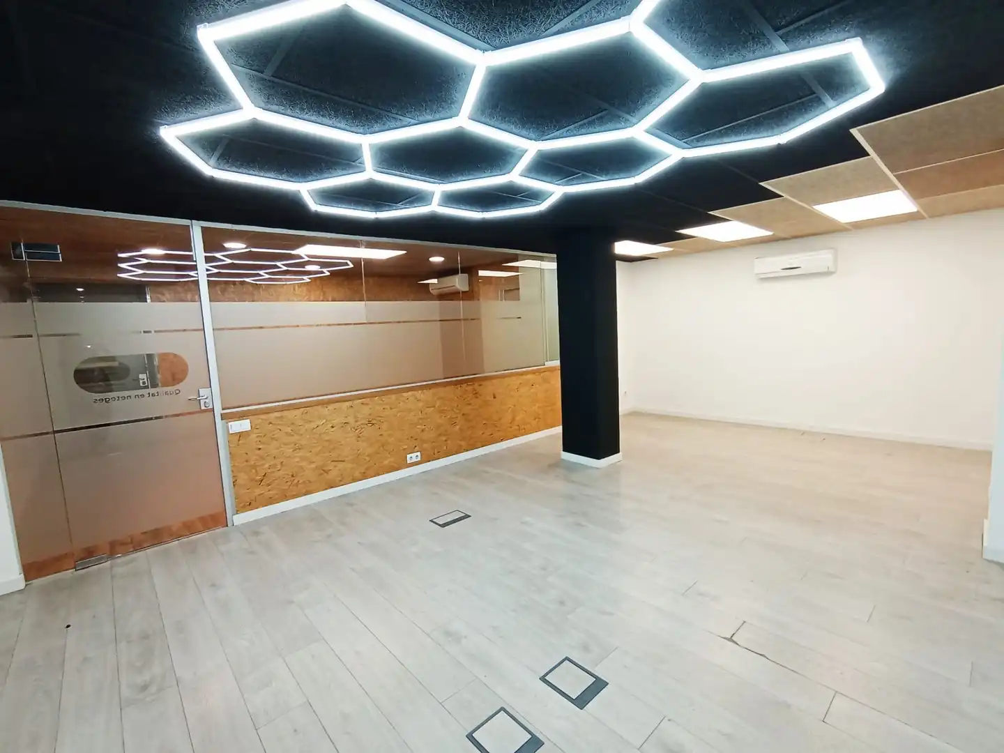 Büro zur Miete in Sud
