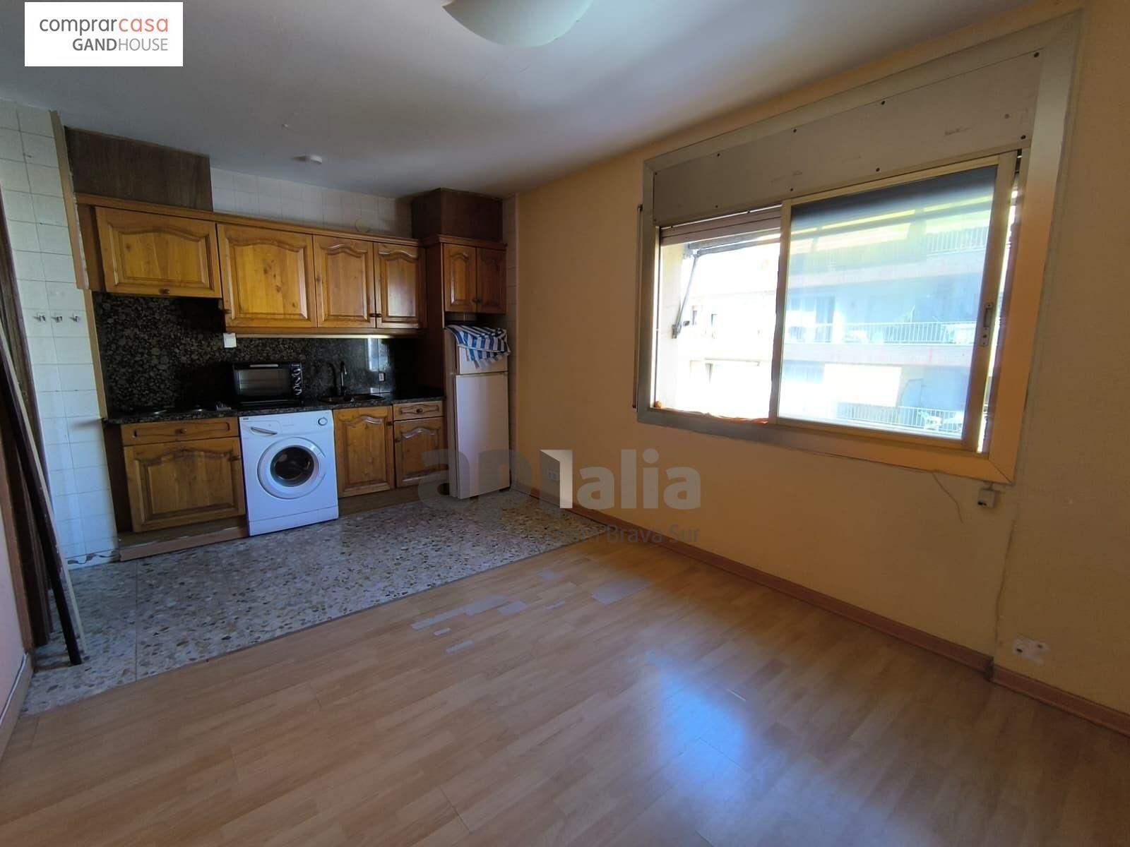 Habitación de Piso en venta en Lloret de Mar con Balcón y Piscina comunitaria