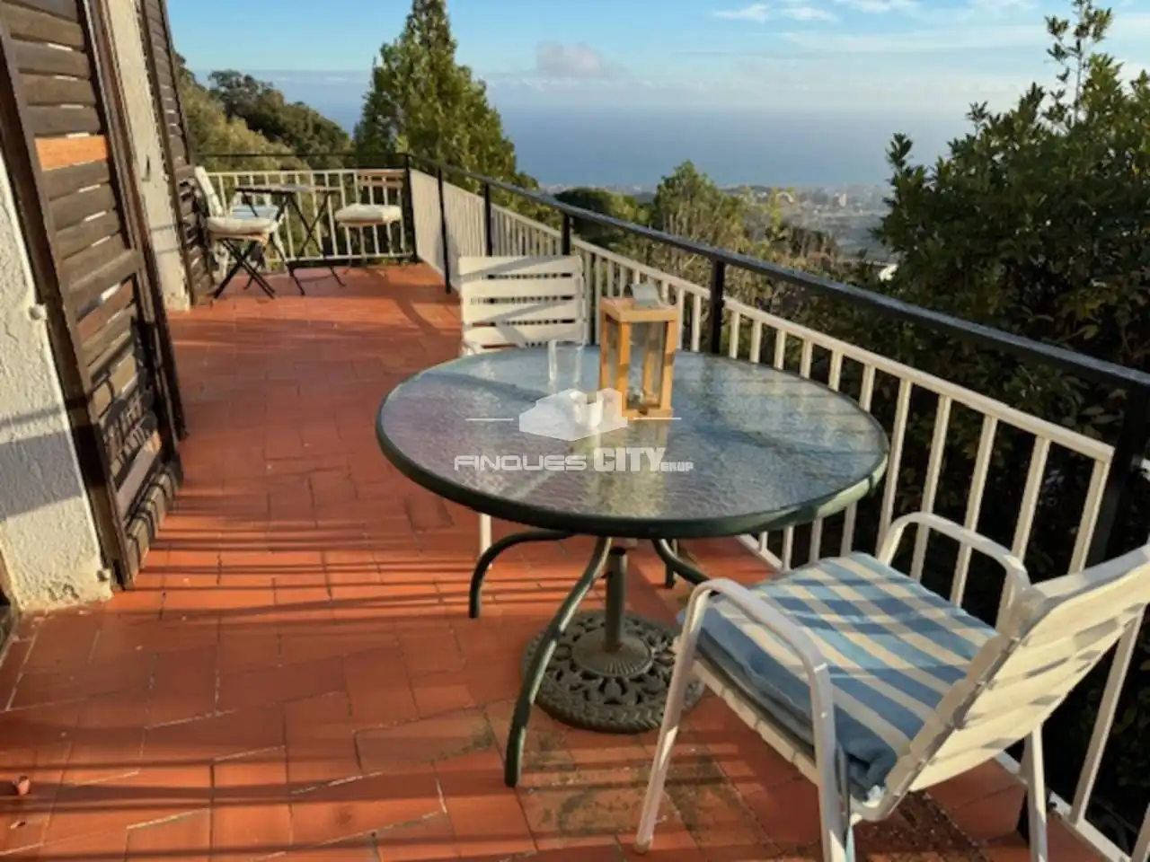 Houses for sale in Calle VILASSAR, Can Carreras - Montessol