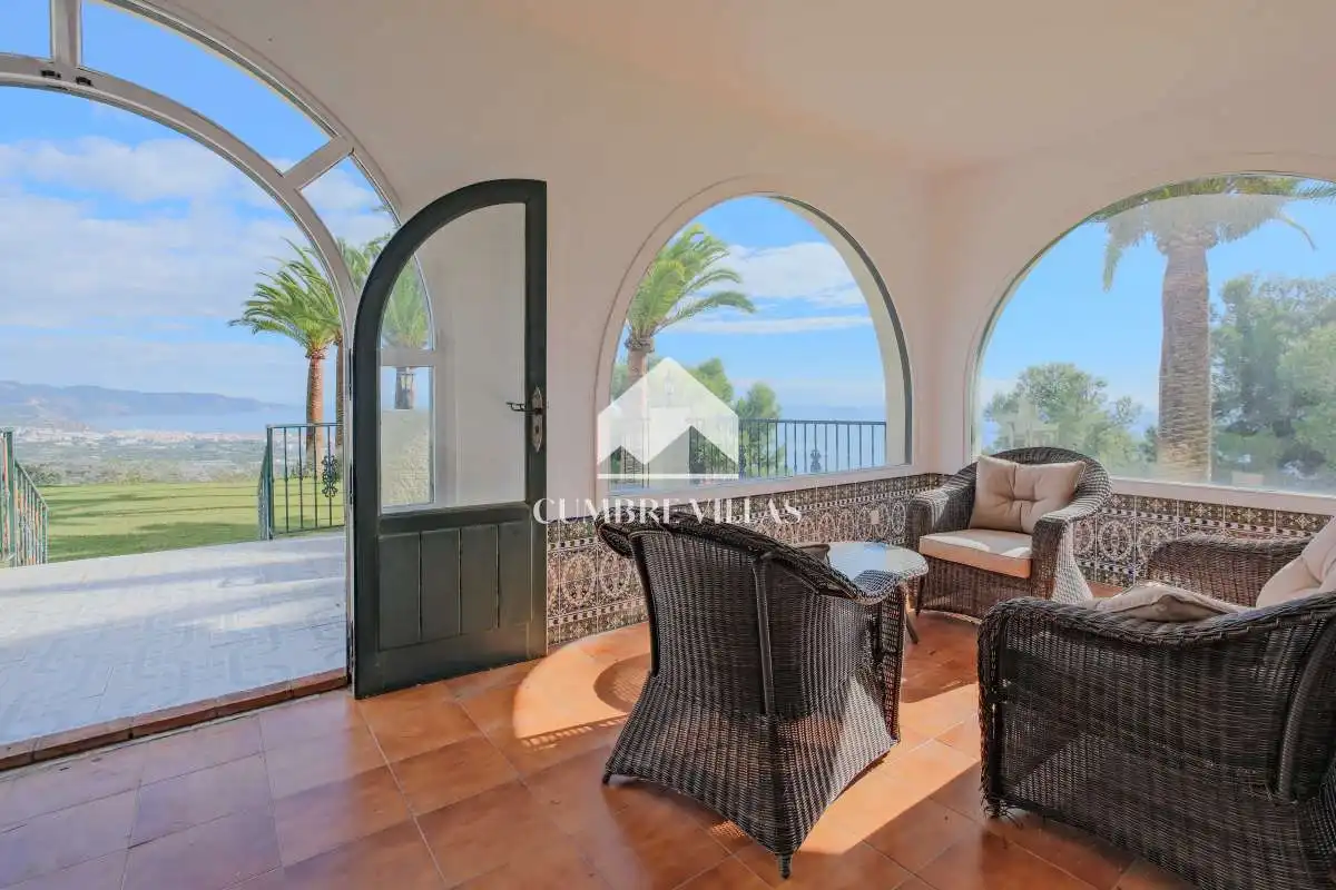 Terrassa de Casa o xalet en venda en Nerja amb Jardí privat i Terrassa
