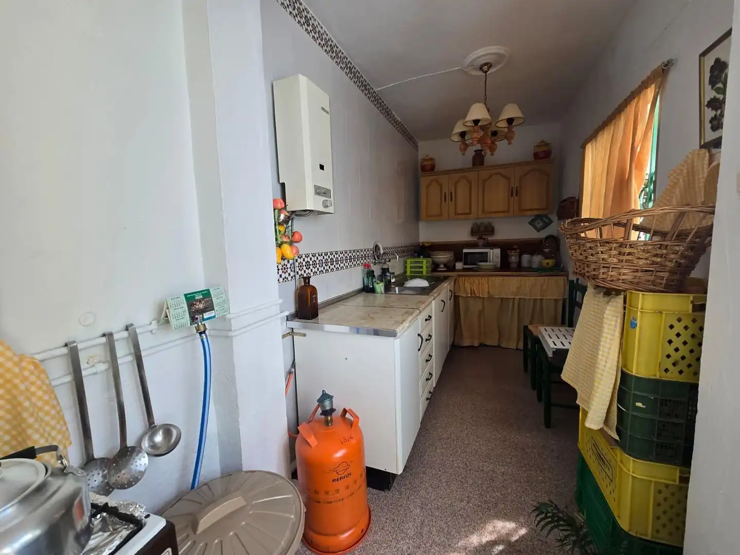 Cocina de Casa adosada en venta en Bormujos con Terraza, Trastero y Balcón