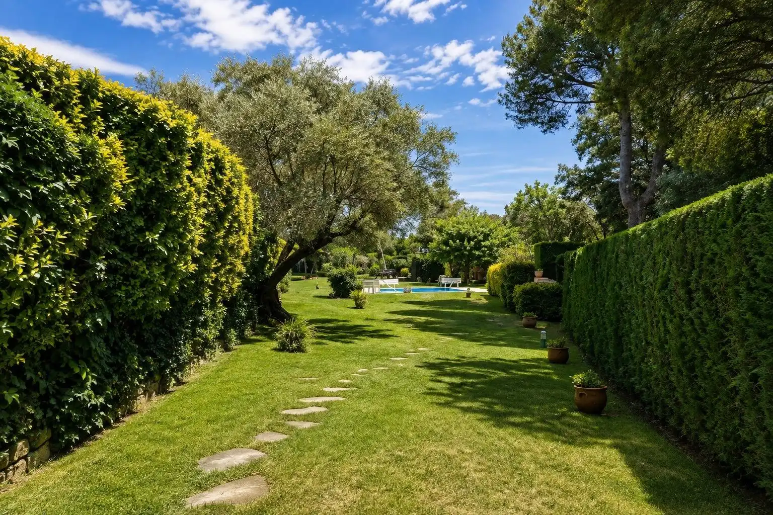 Jardí de Planta baixa en venda en Castell d'Aro, Platja d'Aro i s'Agaró amb Aire condicionat, Calefacció i Jardí privat