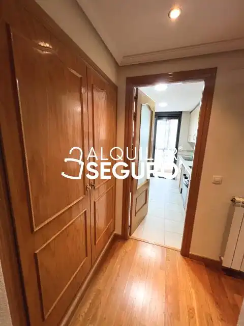 Piso de alquiler en Parla con Calefacción, Terraza y Trastero