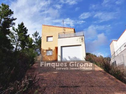 Vista exterior de Casa o xalet en venda en Bescanó amb Piscina