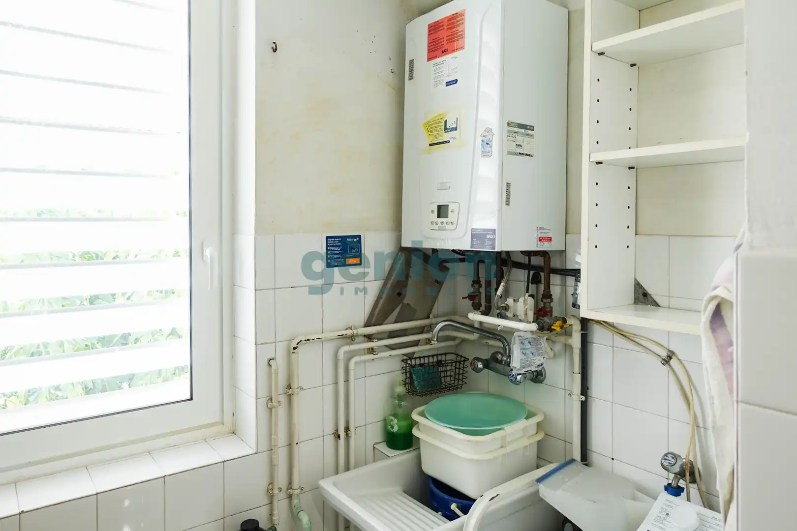 Baño de Piso en venta en Bescanó con Calefacción y Piscina comunitaria