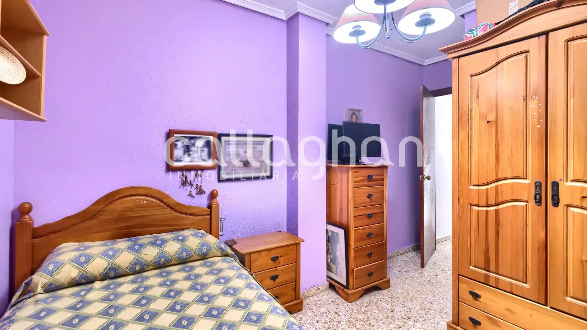 Bedroom of Flat for sale in Silla  with Air Conditioner, Heating and Balcony