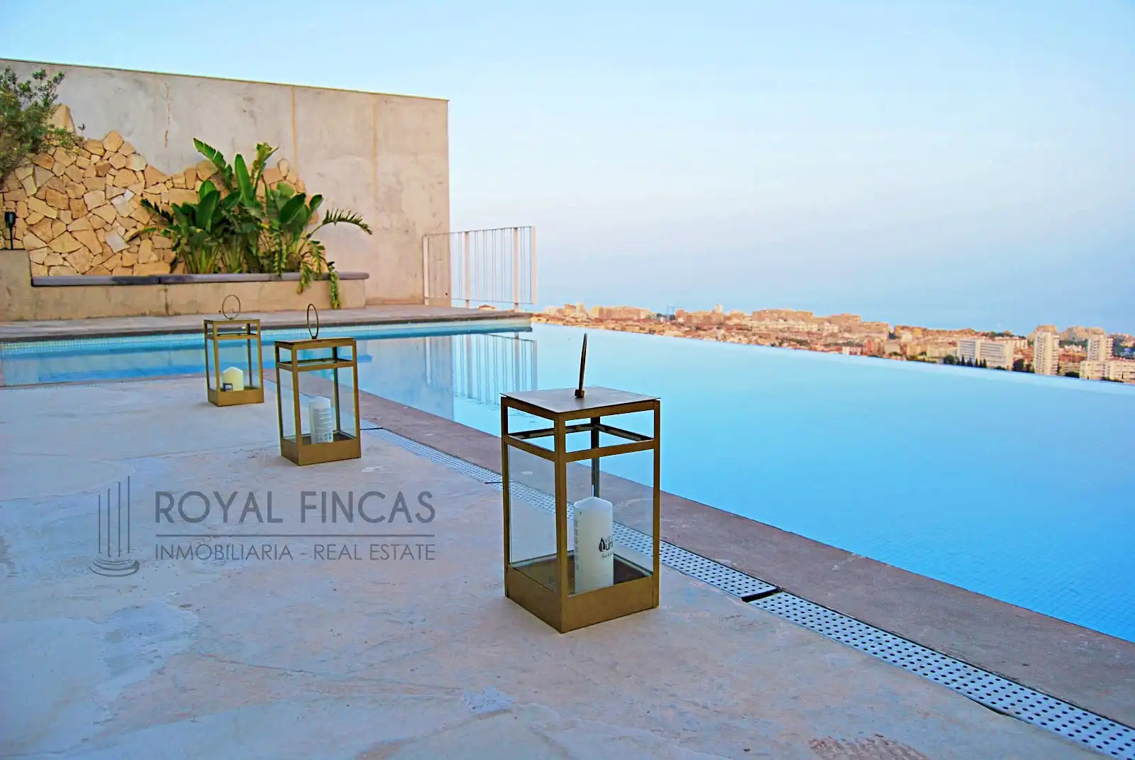 Terrace of Detached homes for sale in Benalmádena  with Air Conditioner, Terrace and Swimming Pool