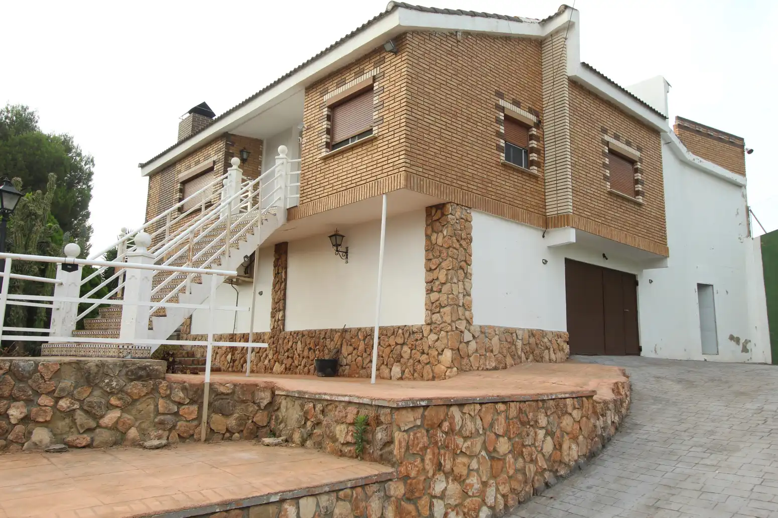 Vista exterior de Casa o xalet en venda en Torrent amb Aire condicionat, Calefacció i Terrassa