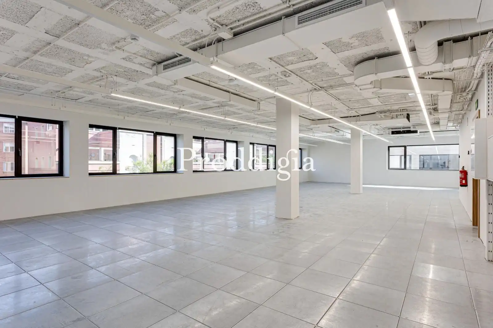 Büro zur Miete in Barcelona mit Klimaanlage und Terrasse