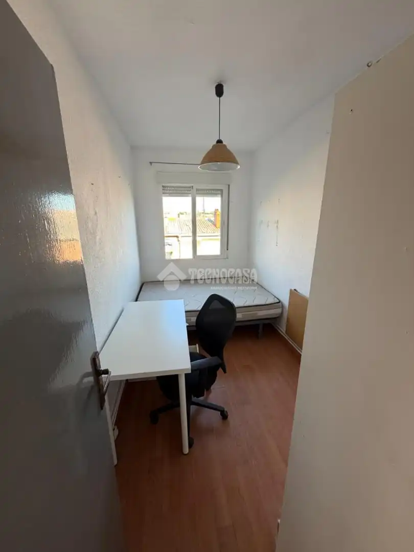 Bedroom of Flat for sale in Madrid  with Air Conditioner, Heating and Terrace