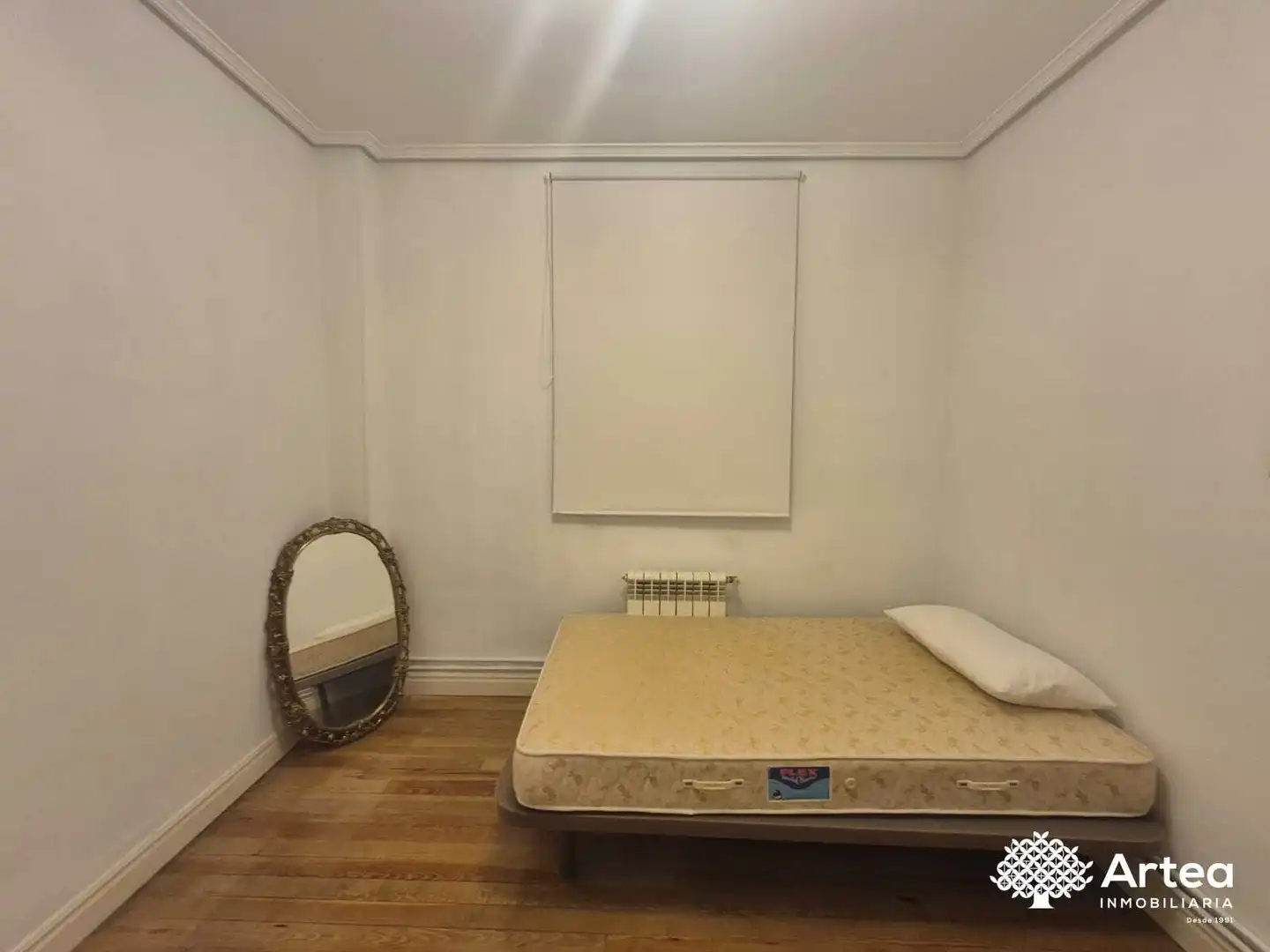 Bedroom of Flat for rent in Bilbao   with Heating, Oven and Washing machine