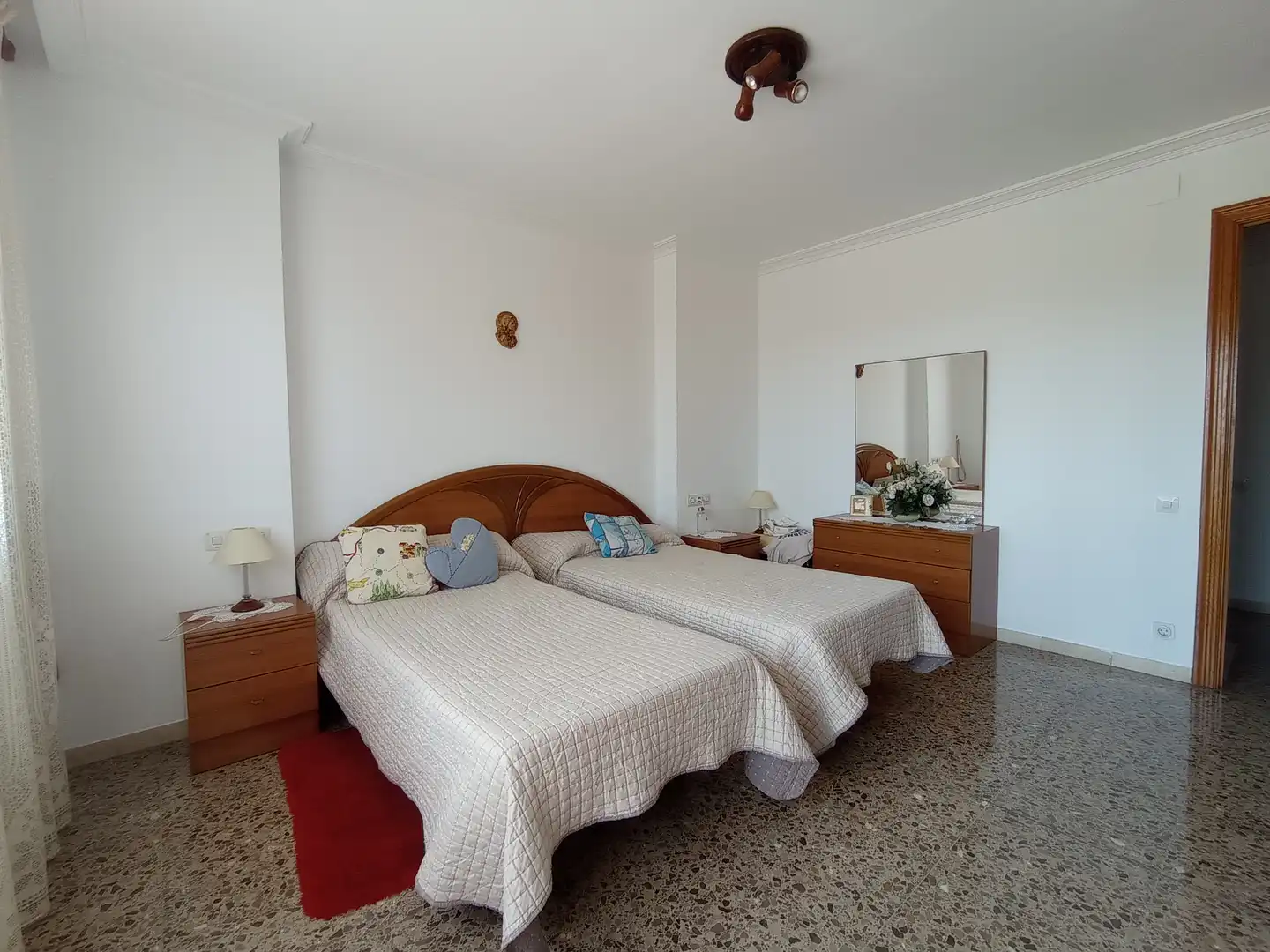 Schlafzimmer von Einfamilien-Reihenhaus zum Verkauf in Santa Perpètua de Mogoda mit Klimaanlage, Heizung und Terrasse