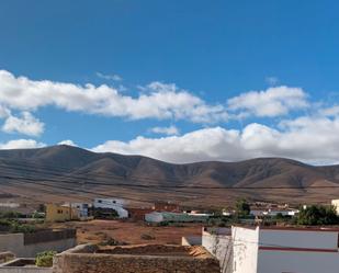 Vista exterior de Casa o xalet en venda en Antigua amb Terrassa i Moblat