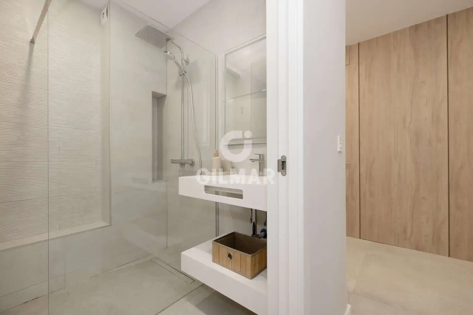 Bany de Apartament en venda en Estepona amb Balcó
