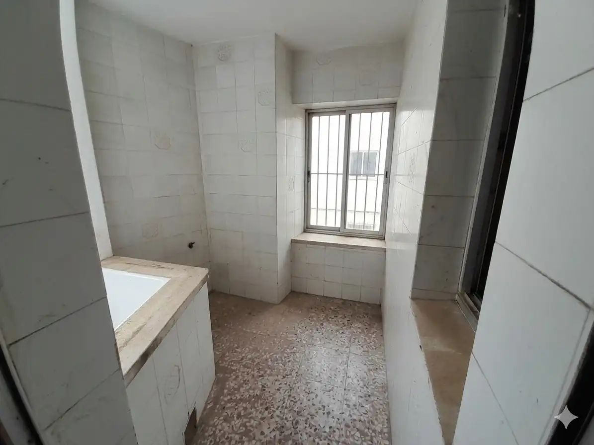 Bany de Pis en venda en Puertollano amb Aire condicionat, Parquet i Balcó