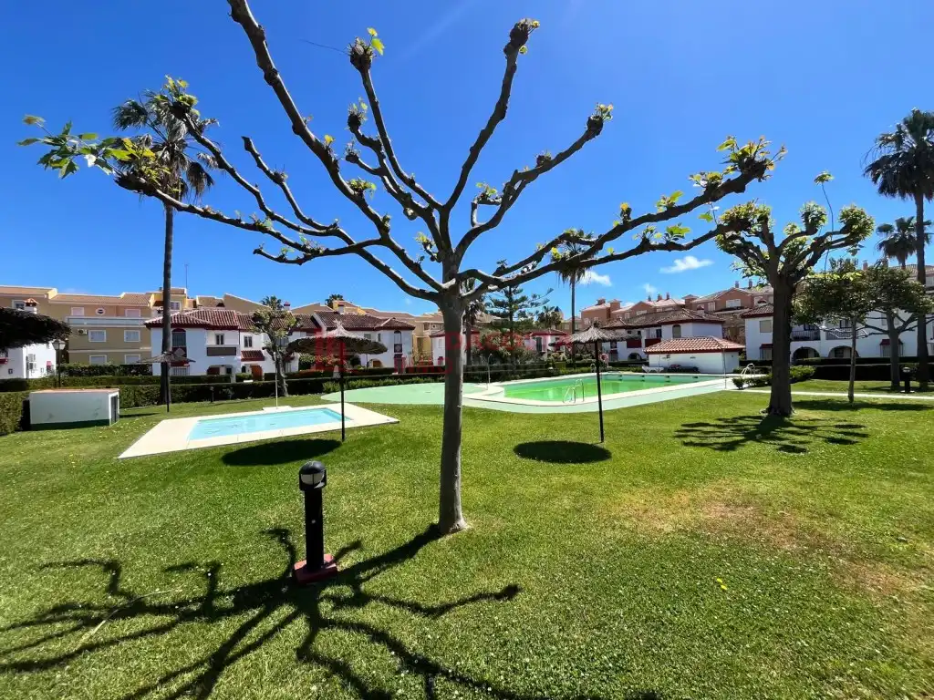 Vista exterior de Dúplex de alquiler en Islantilla