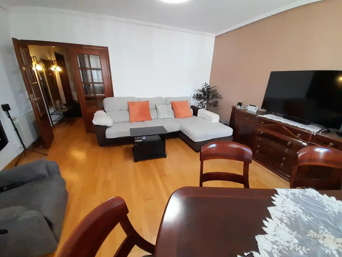 Living room of Flat for sale in Cacabelos  with Heating, Private garden and Terrace