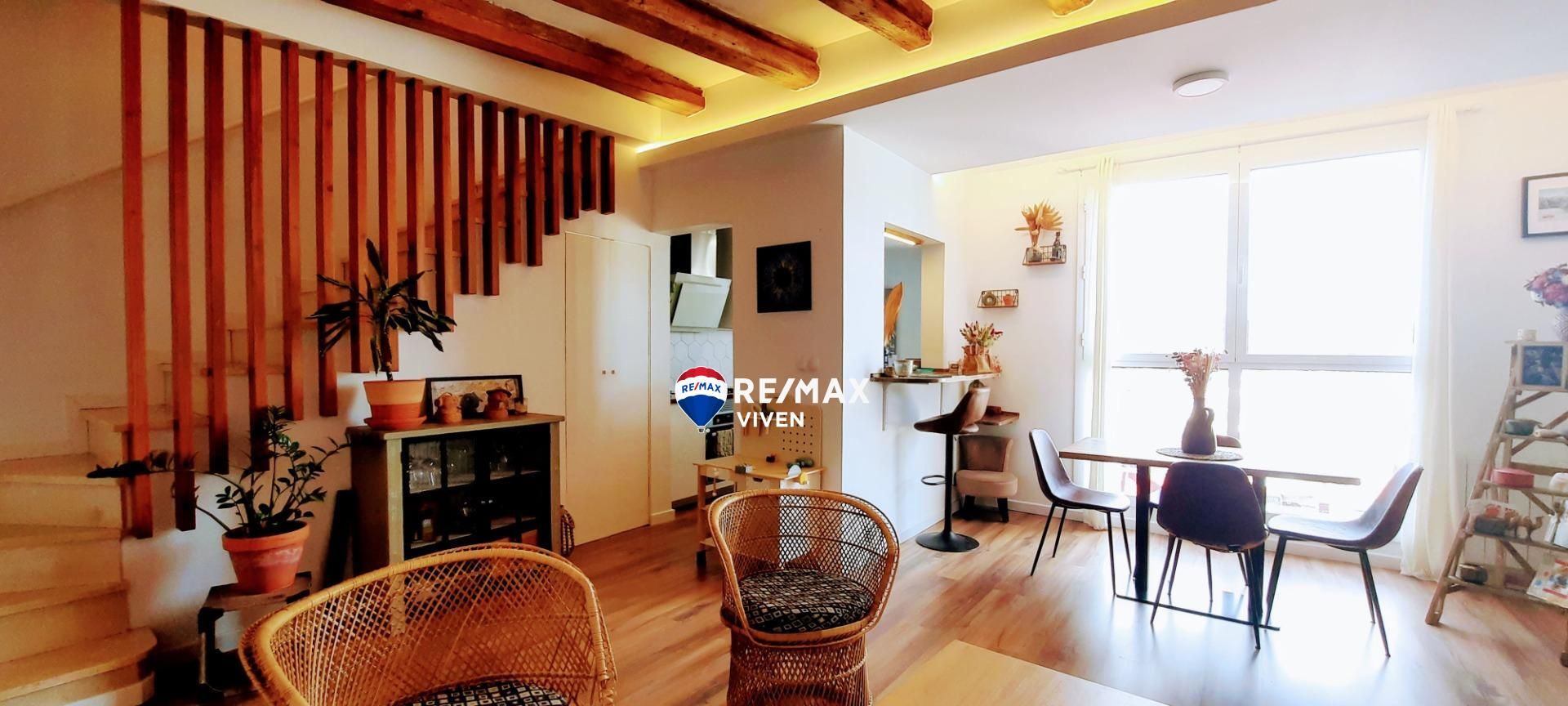 Sala d'estar de Àtic en venda en  Barcelona Capital amb Calefacció, Parquet i Terrassa