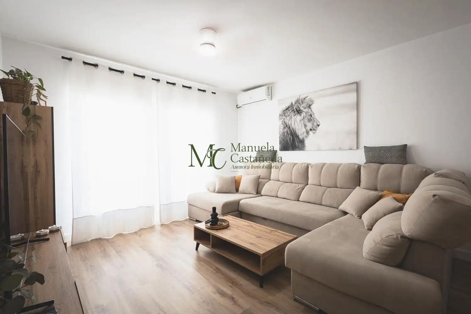 Sala d'estar de Casa o xalet en venda en Mérida amb Aire condicionat, Terrassa i Traster